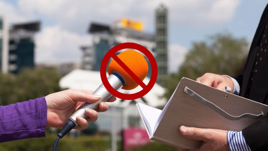 russia journalist ban